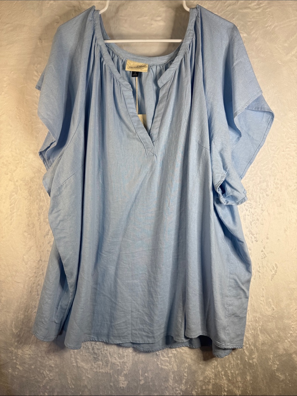 NWT Universal Thread 4x Blue Linen Top